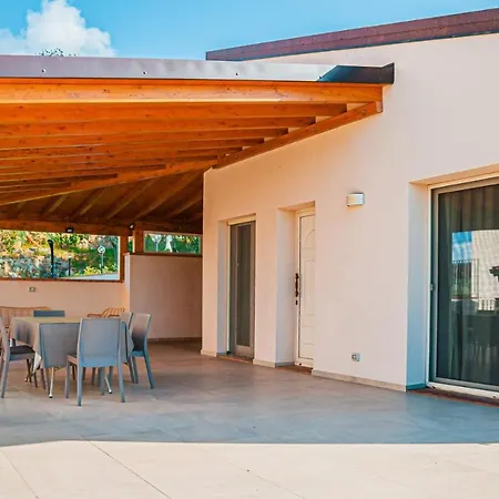 Villa Laura *