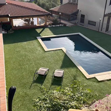 Villa Laura *